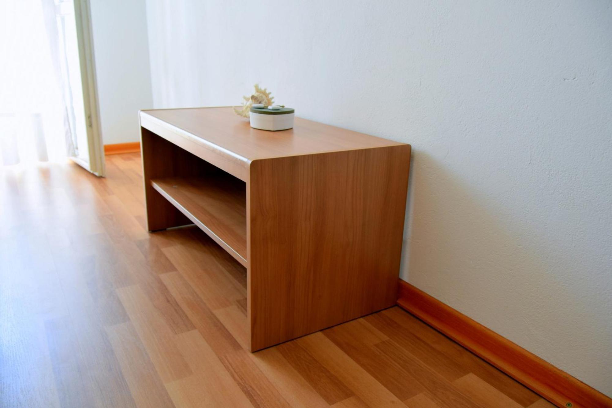 Bond Apartment *