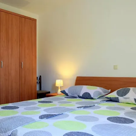 James Bond Apartments Palit Room photo